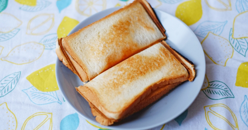 ダブルで焼いたホットサンド